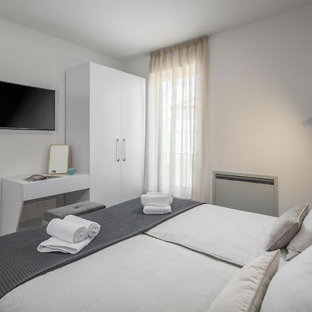 Apartment Nina & Mauro Porec Ngoại thất bức ảnh