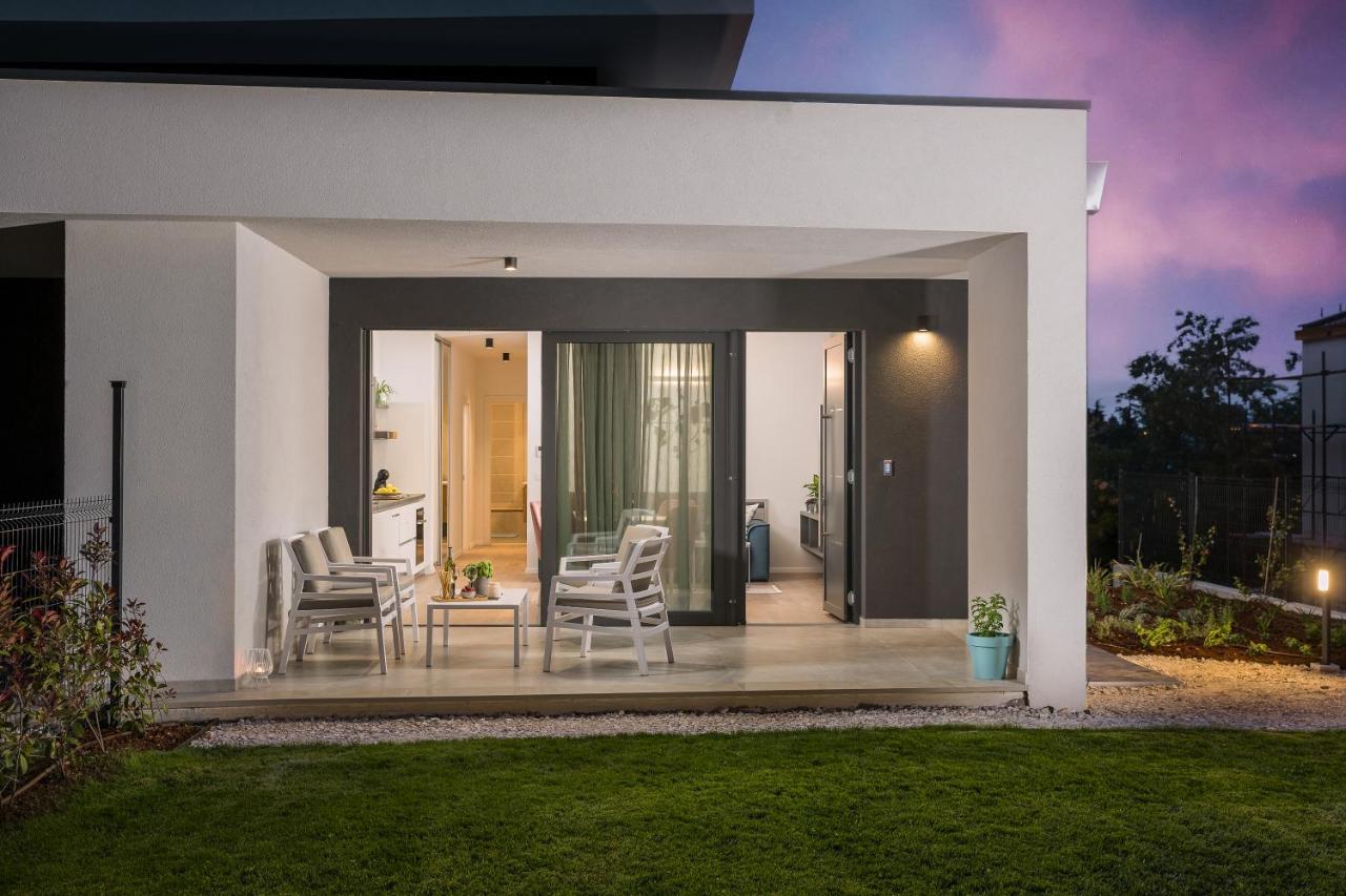 Apartment Nina & Mauro Porec Ngoại thất bức ảnh